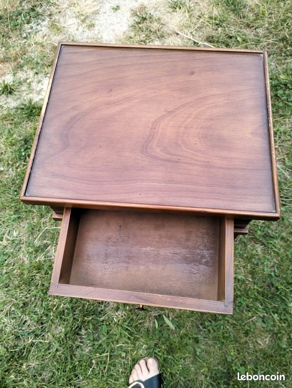 Tables de chevet / guéridons (2) (image 2)