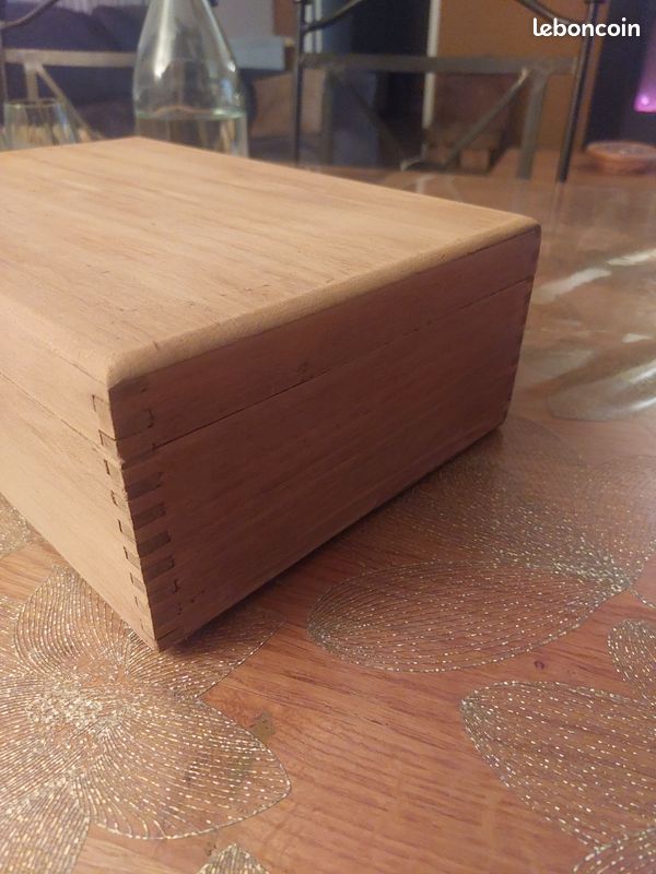 Petite Boîte En Bois Sans Serrure - Occasion - Déco Ou Rangement