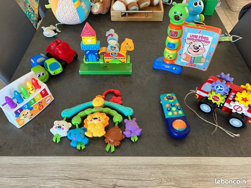 Lot de jouets pour enfants (image 4)