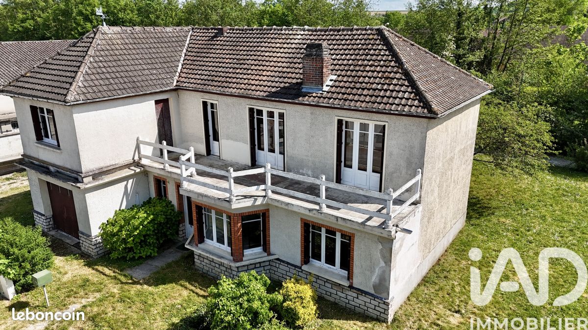 Maison 6 pièces 159 m² · à Pont-sur-Seine · 159 m² · 150 000 €