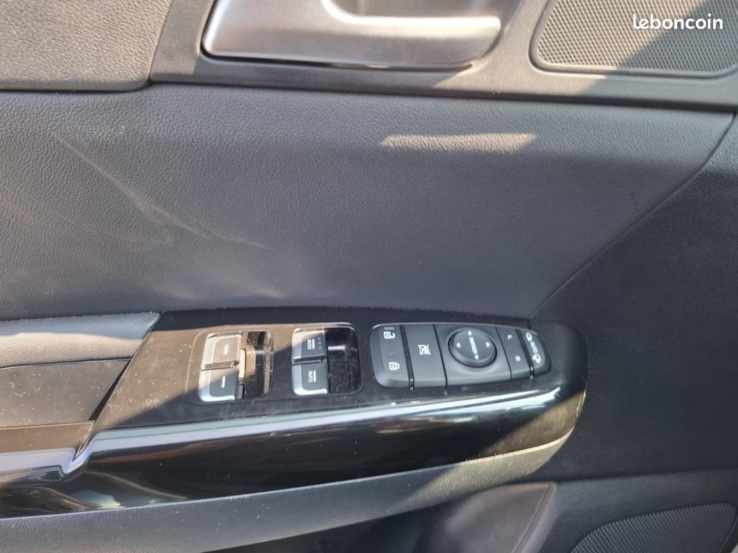 Kia sportage 1.6 crdi 115 active 4x2 isg (image 19)