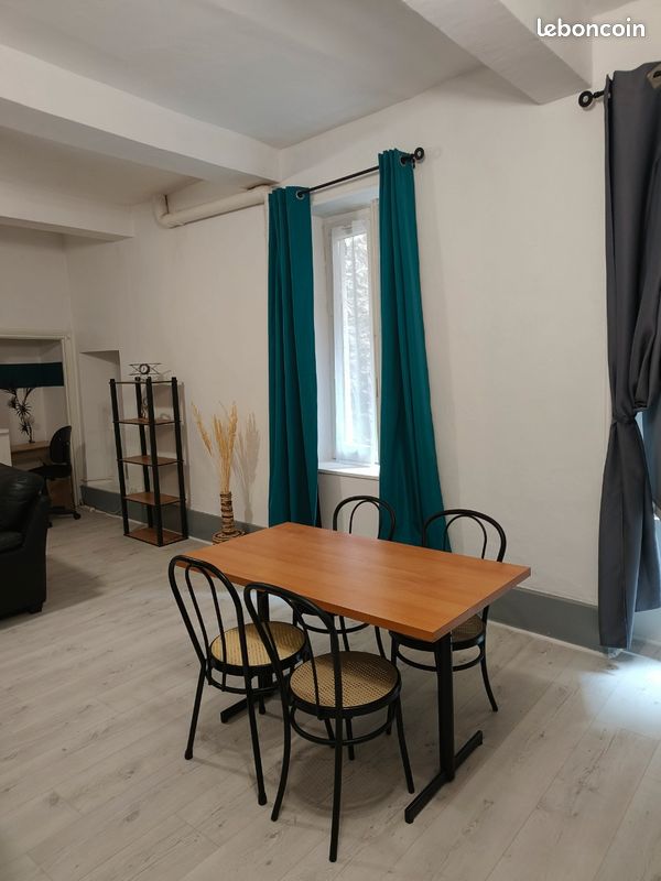 Appartement 3 pièces 55 m² · à Montélimar · 55 m² · 590 €/mois