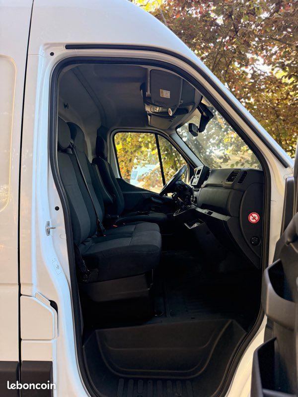 Renault Master Fg F3500 L2H2 2.3 Blue dCi 135ch Grand Confort Euro6 + Caméra 2020 – photo 13