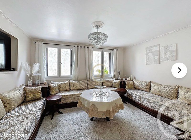 Maison 5 pièces 82 m² · à Bobigny · 82 m² · 300 000 €