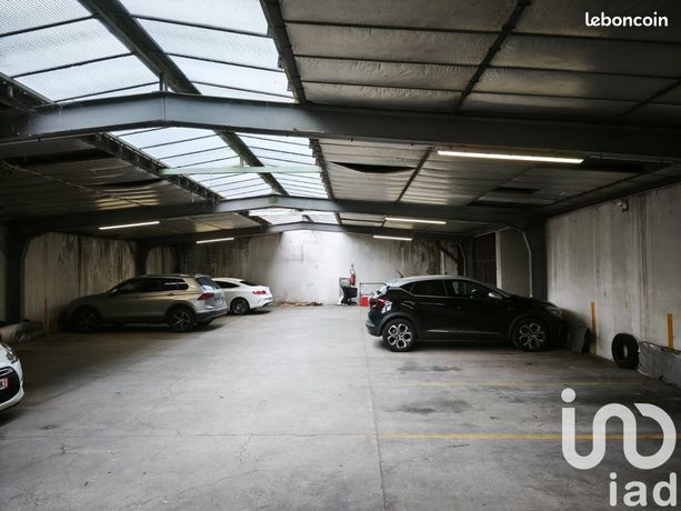 Parking/box 23 m² Aurillac