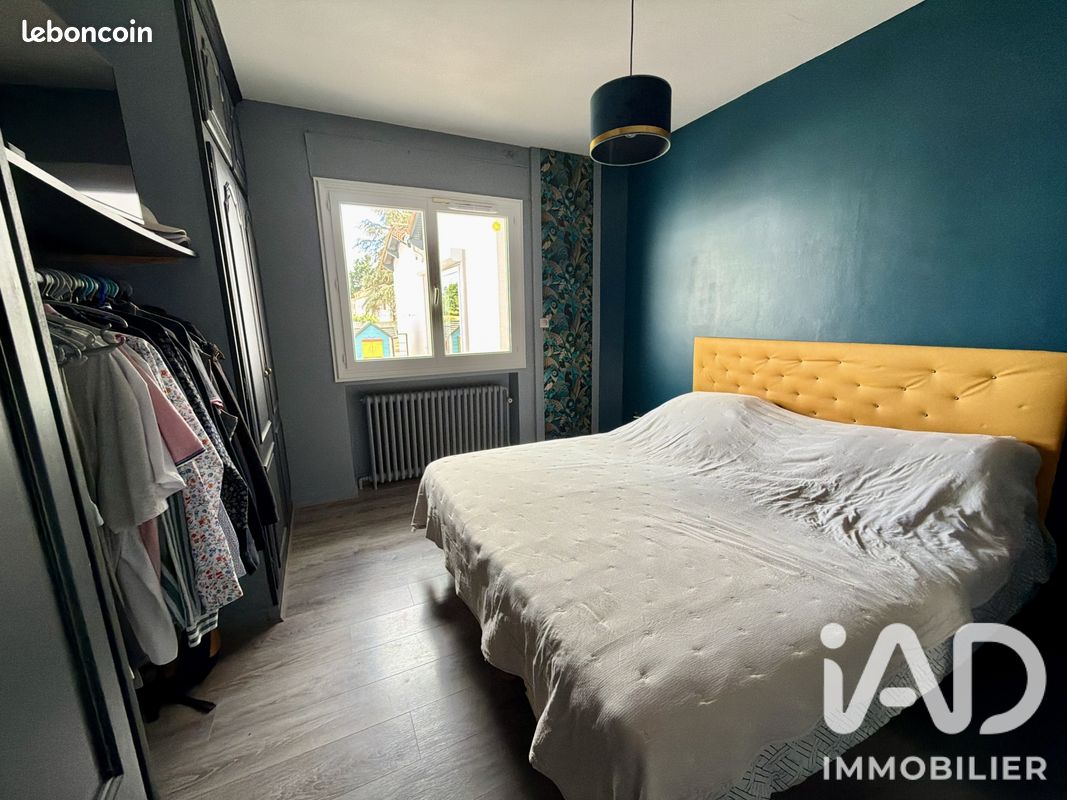 Propriété 7 pièces 246 m² (image 15)