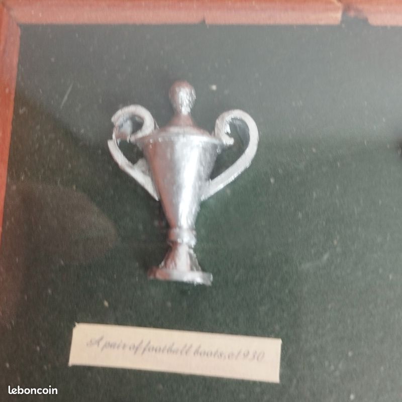 Equipe de football du stade de Reims - Subbuteo vintage - Jeux & Jouets
