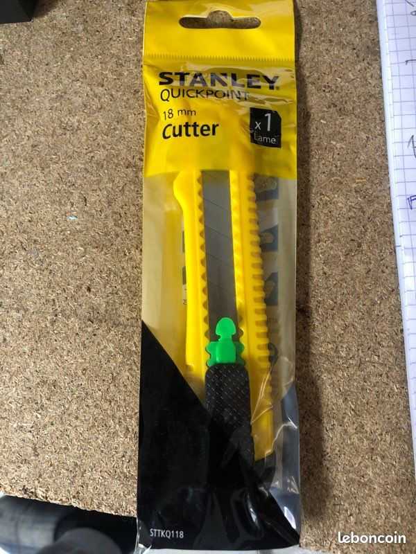 Cutter 18 mm Stanley (image 1)