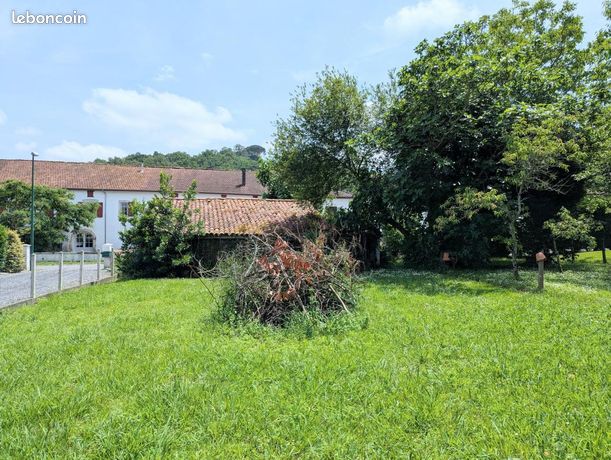 Terrain 954 m² La Bastide Clairence