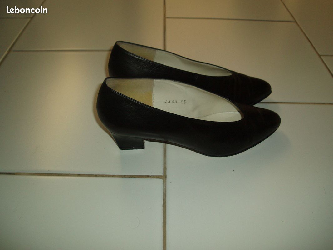Chaussures tout cuir noir 38 1/2 (image 2)