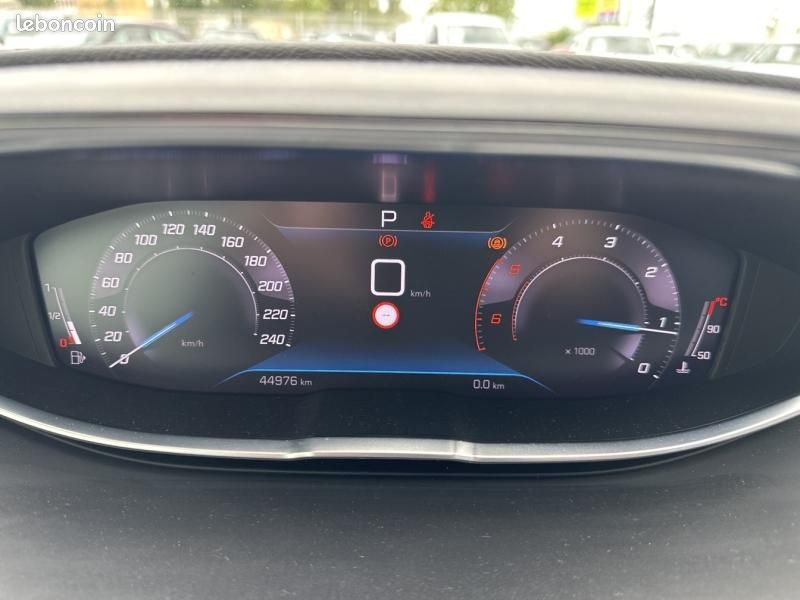 Peugeot 3008 1.5 BlueHDi 130ch S&S GT EAT8 (image 31)