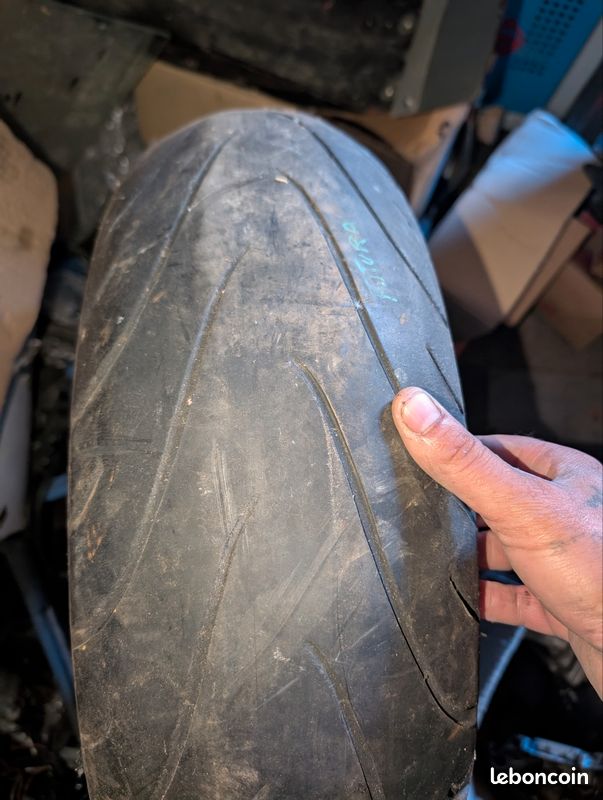 Jantes arrière Aprilia 1000rst (image 1)