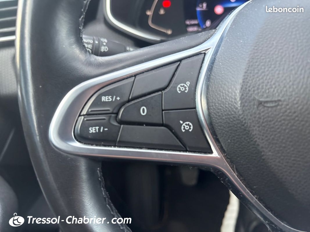 RENAULT Clio Blue dCi 115 Intens (image 28)