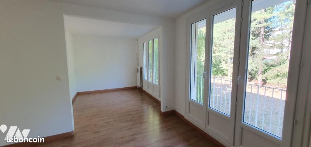 Appartement 2 pièces 59 m² · à Senlis · 59 m² · 870 €