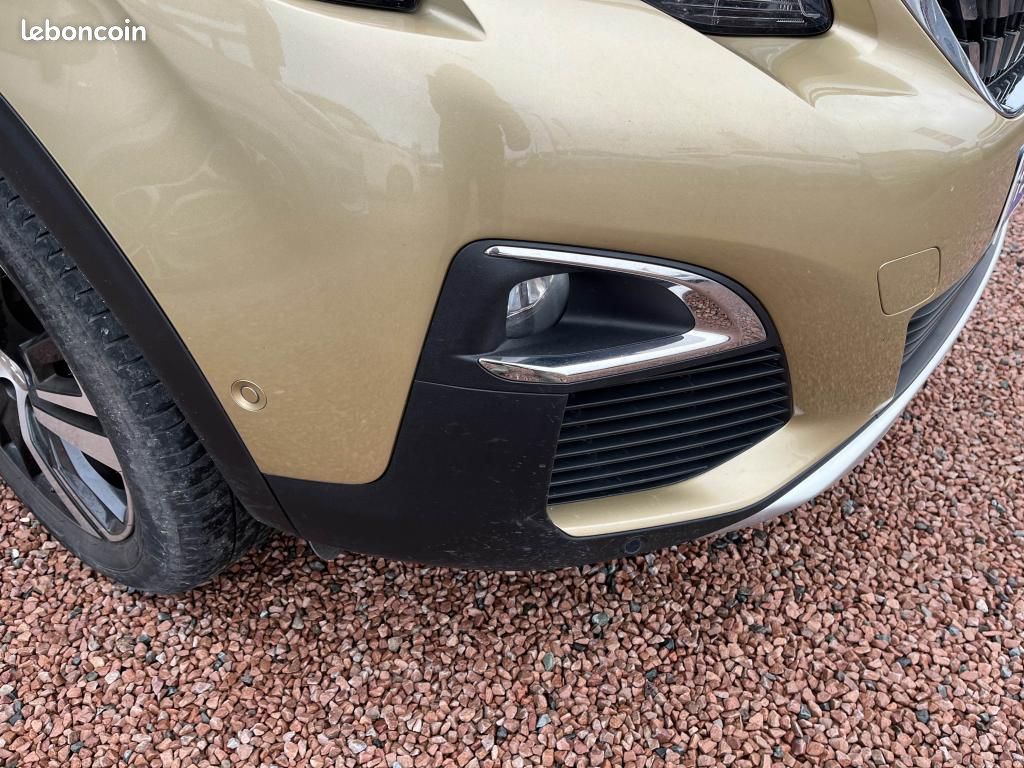 PEUGEOT 3008 1.2i 12V S&S - 130 - ALLURE (image 18)