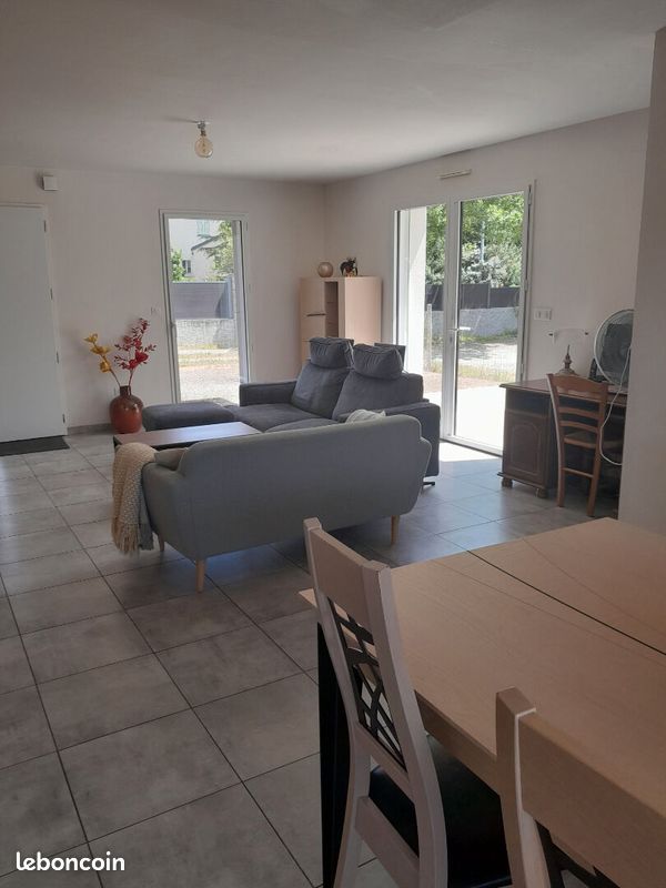 Maison 5 pièces 99 m² · à Ligné · 99 m² · 297 000 €