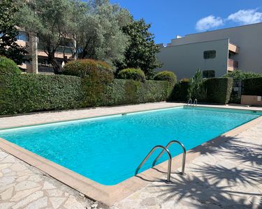 Antibes residence piscine - beau et lumineux studio renove