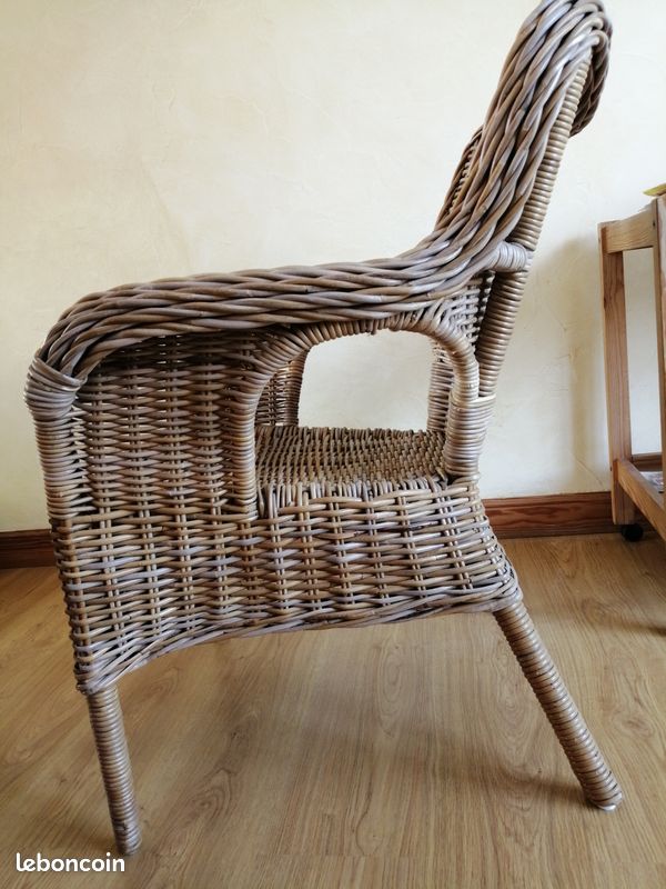 Fauteuil en rotin (image 3)