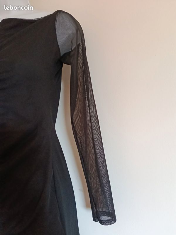 Robe noire Prettylittlething taille 38 (image 2)