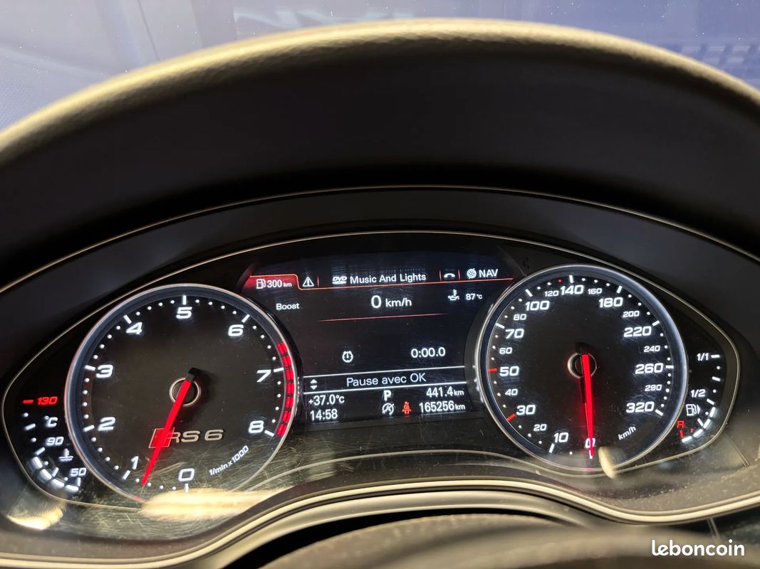 AUDI RS6 Avant V8 TFSI Quattro - Pack Carbon - Carnet et Suivi complet - GARANTIE 12 MOIS (image 11)