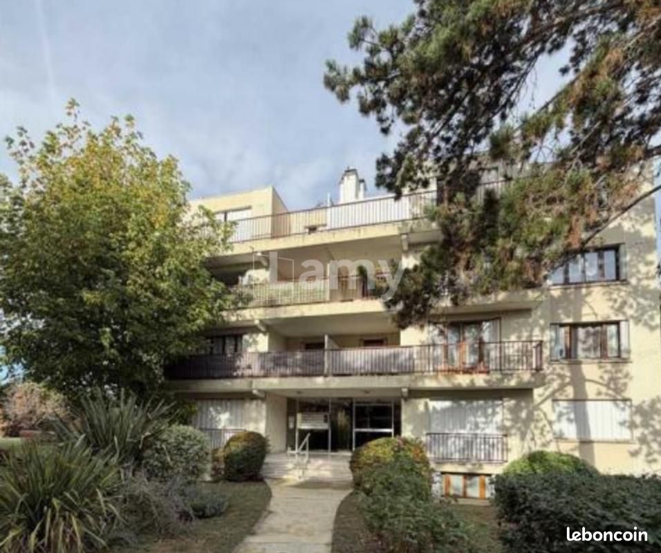 Appartement 2 pièces 40 m² · à Livry-Gargan · 40 m² · 729 €/mois