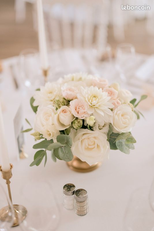 Vases soliflores bohèmes en céramique beiges | Location décoration mariage Ile de France