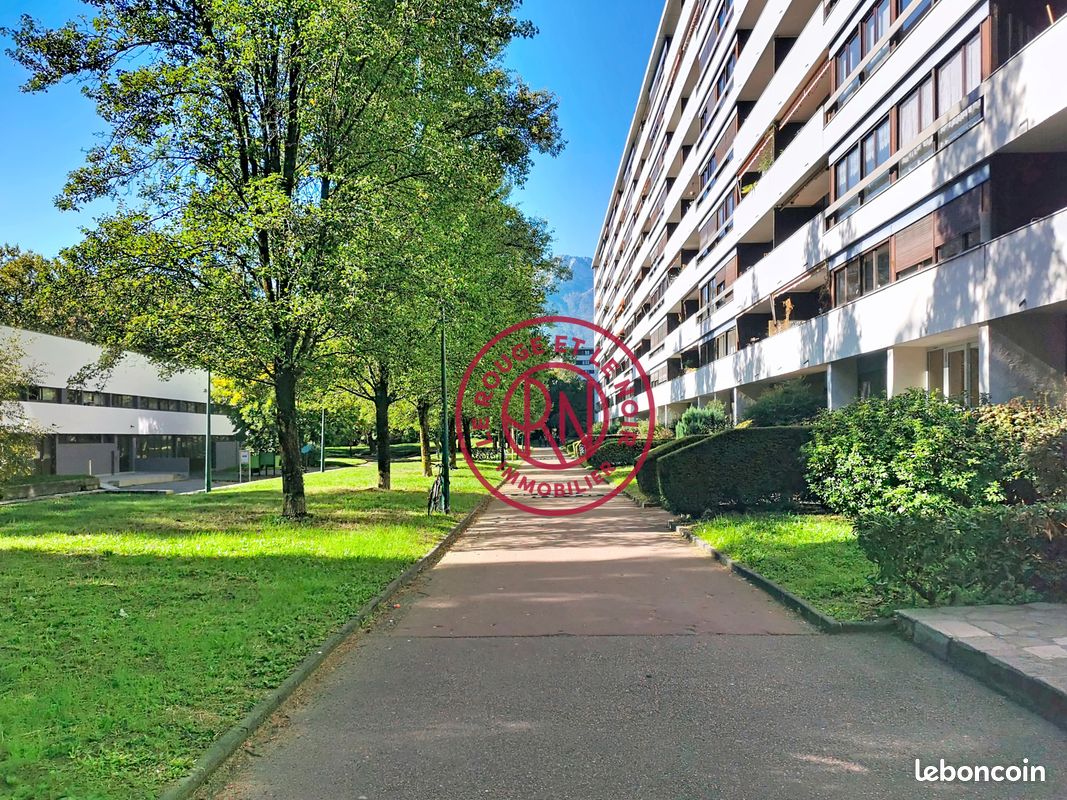 Appartement 3 pièces 65 m² · à Grenoble · 65 m² · 80 000 €