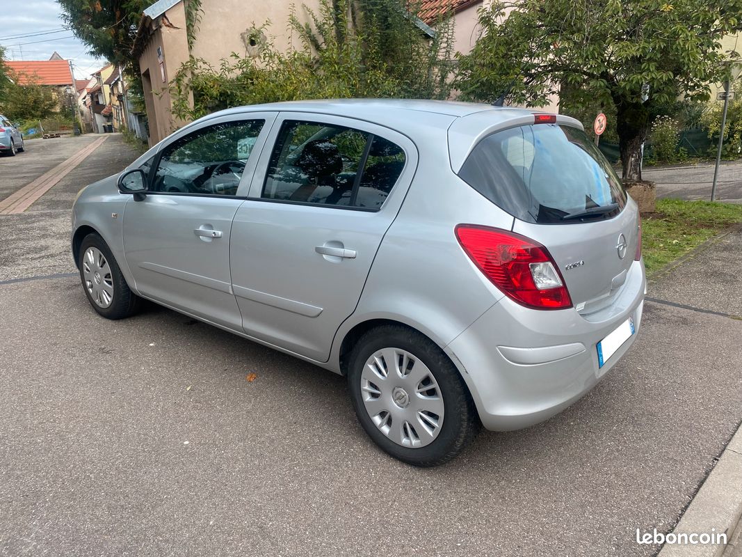OPEL CORSA 1L2 essence Twinport Moteur à chaine clim crit'air 2 garantie 12mois (image 7)