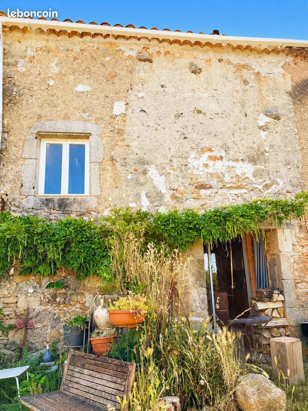 Maison 3 pièces 50 m² · à Burlats · 50 m² · 50 000 €