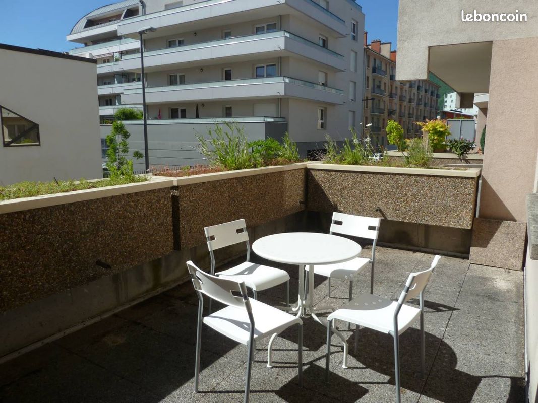 Appartement 1 pièce 33 m² · à Grenoble · 33 m² · 560 €