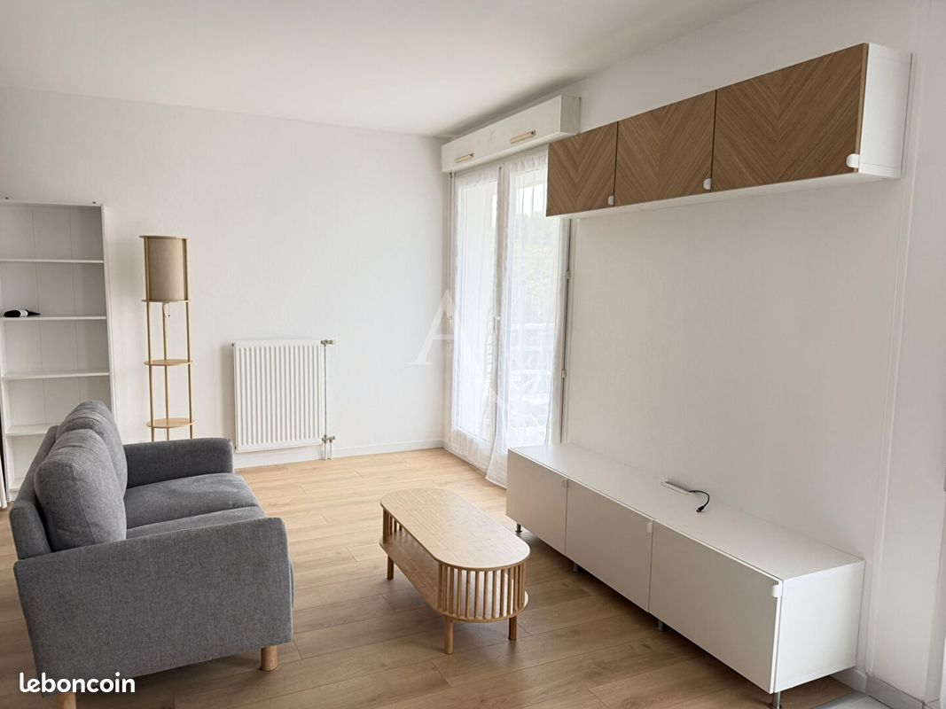 Appartement 1 pièce 31 m² · à Bussy-Saint-Georges · 31 m² · 850 €