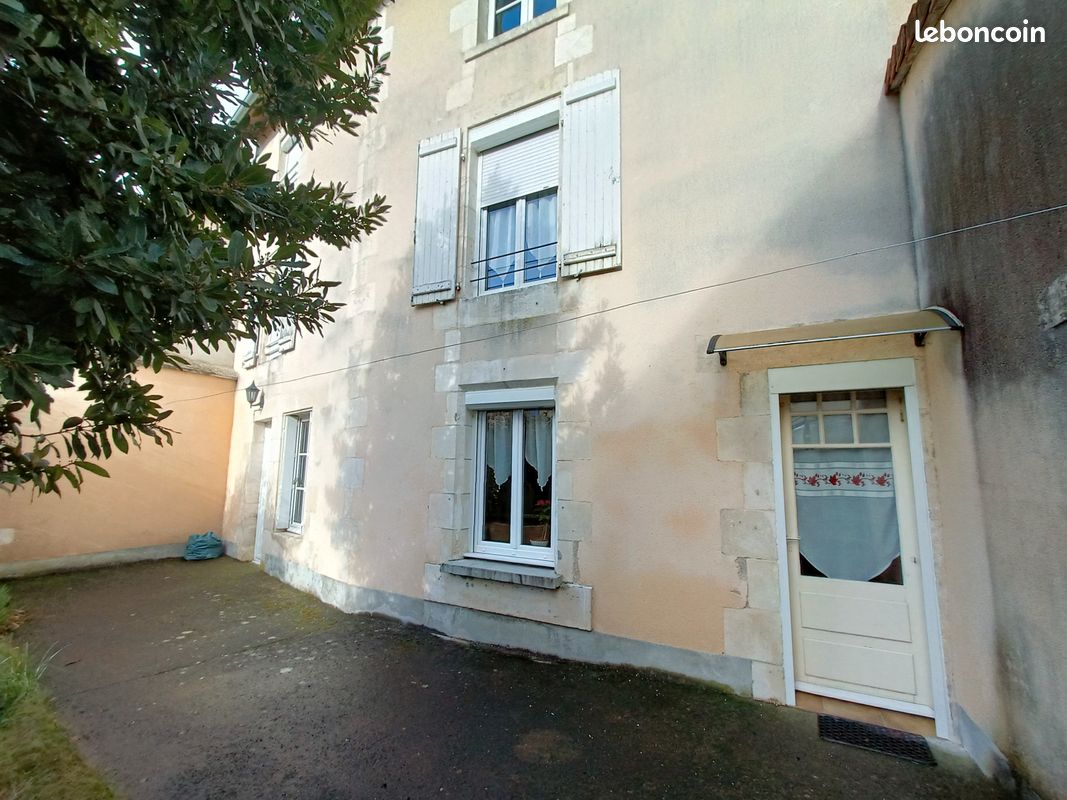 Maison 8 pièces 177 m² · à Chauvigny · 177 m² · 149 000 €