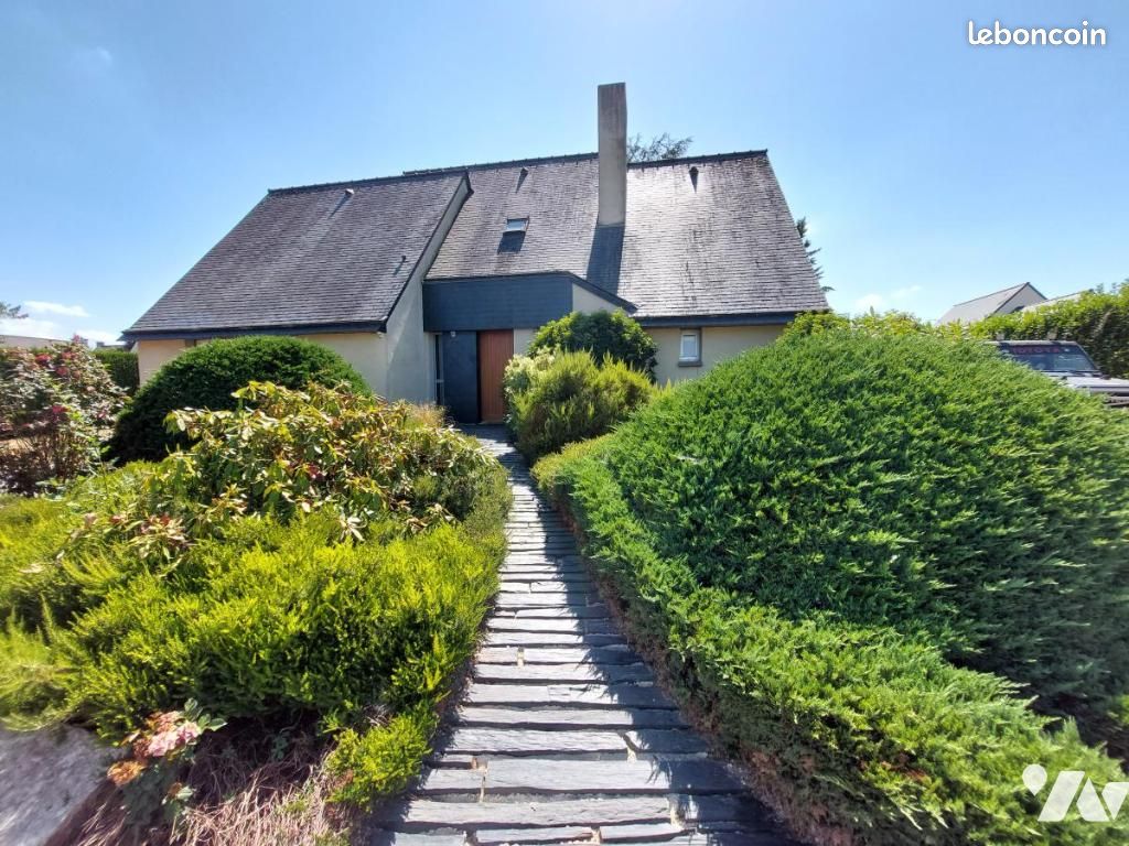 Maison 4 pièces 103 m² · à Saint-Juvat · 103 m² · 242 550 €