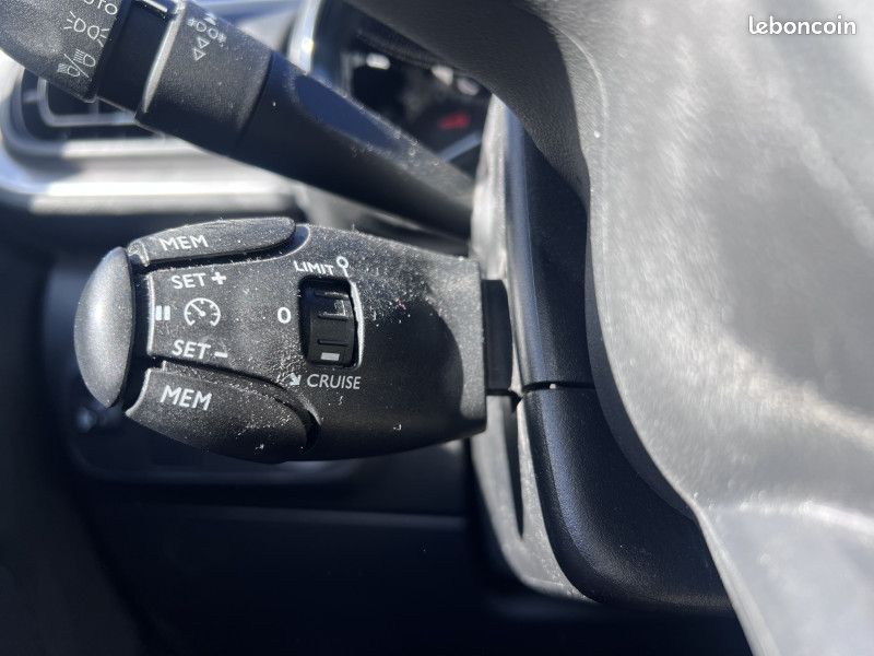 Citroen C3 STE 1.2 PURETECH 82CH S&S FEEL NAV E6.D (image 10)