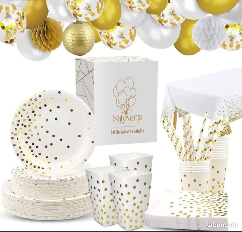 Lot De 125 Assiettes En Carton Doré Sur Violet,Set D'Assiettes De Fête Jetables,25 Invités Lot De 125 Assiettes En Carton Doré Sur Violet,Set D'Assiettes De Fête Jetables,25 Invités