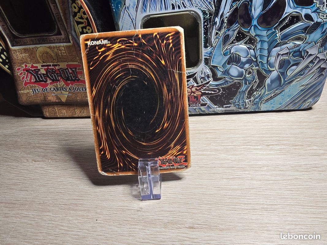 Yu-Gi-Oh Dragon Noir Aux Yeux Rouges DDJ-F001 (image 2)