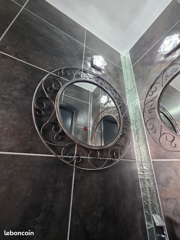 Lot 2 Miroirs métal noir gris - Diam. 68 cm dont 1 offert (image 5)