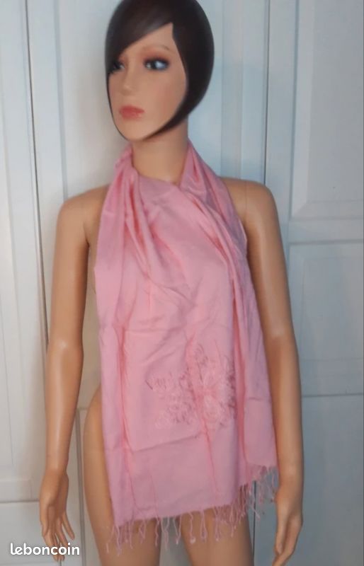 Foulard - Rose Pattern en ligne chez BIJOU BRIGITTE