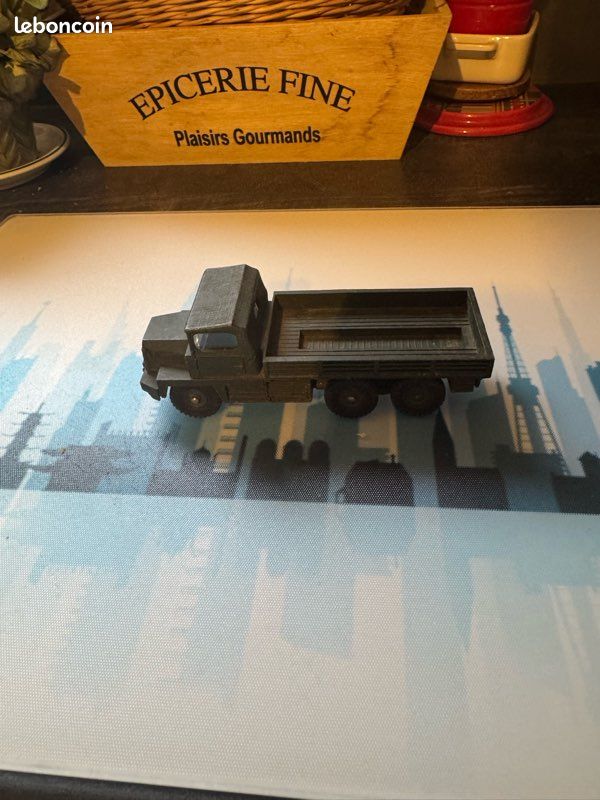 Dinky Toys – Camion Militaire Berliet Gazelle – Réf 824 – Bel état Avec Boîte