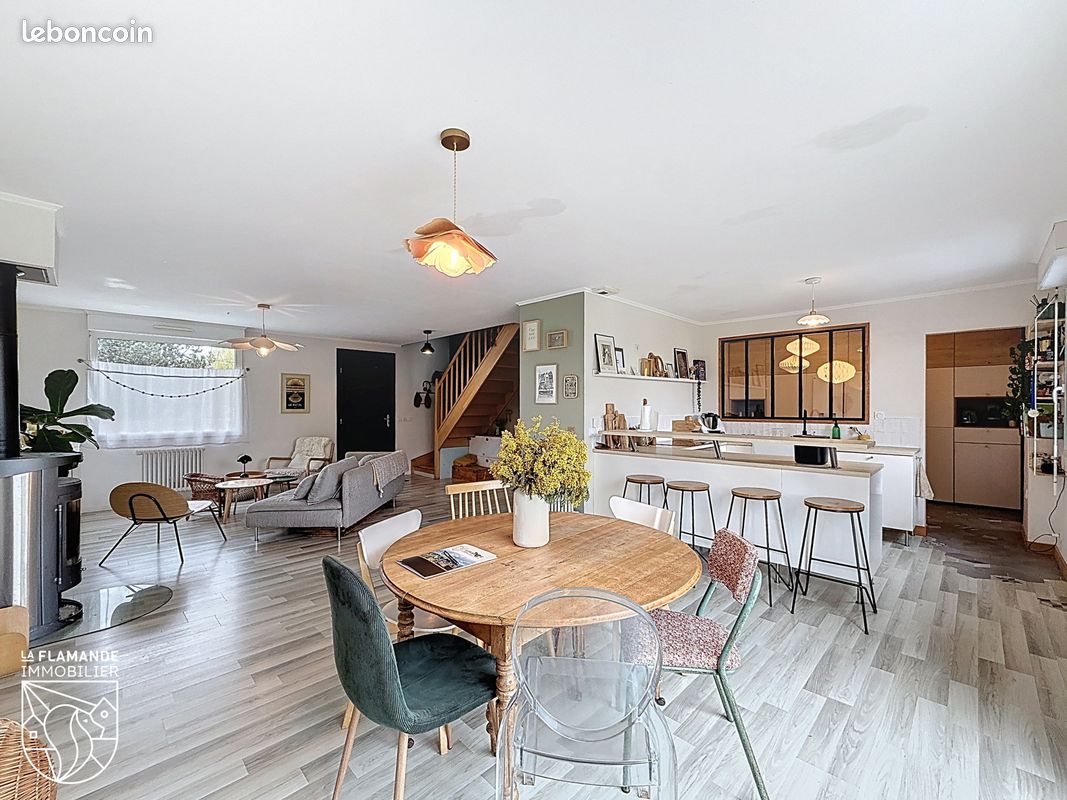 Maison 6 pièces 150 m² · à Oudezeele · 150 m² · 350 000 €