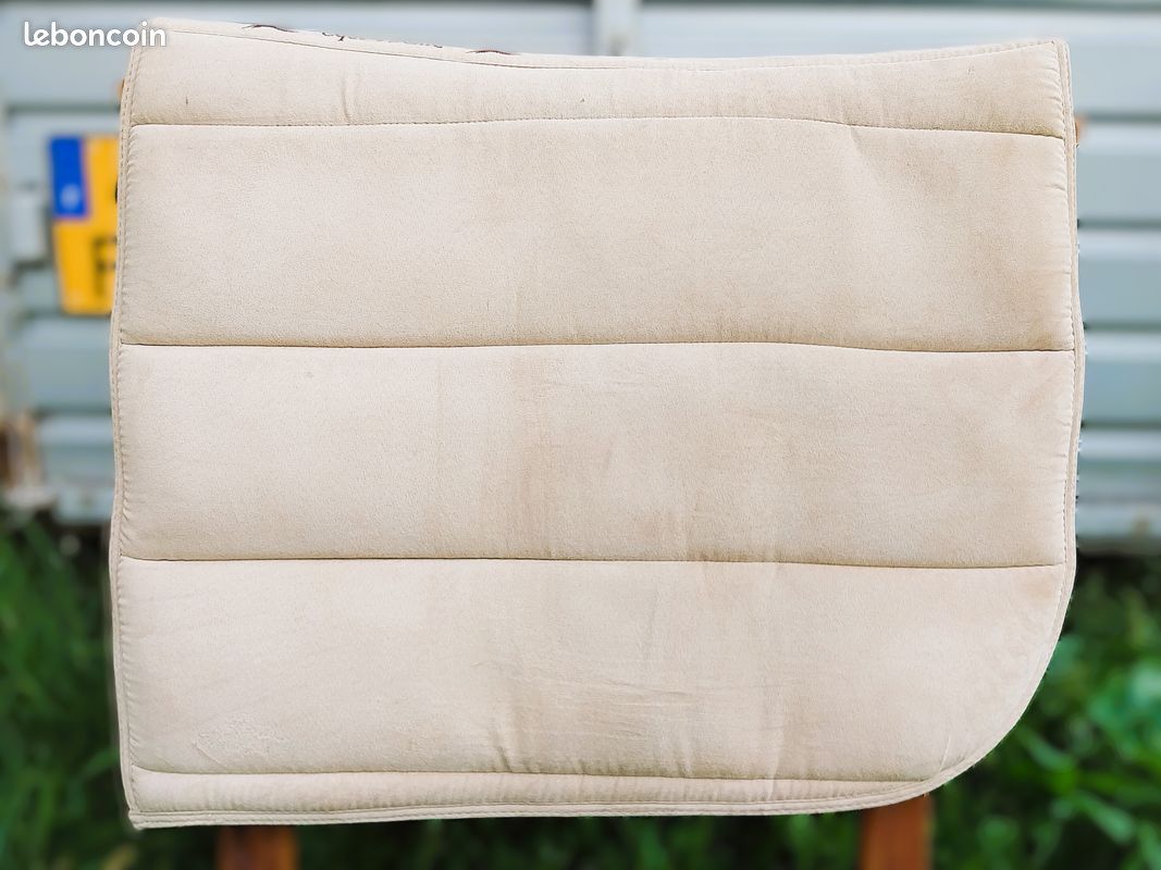 Tapis de selle Quadri beige Equithème | OHLALA Tapis de selle Quadri beige Equithème | OHLALA