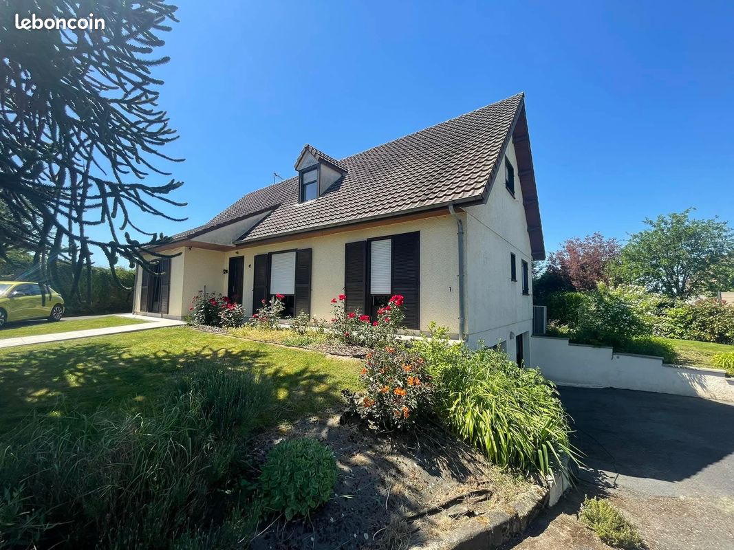 Maison 8 pièces 205 m² · à Paillencourt · 205 m² · 360 000 €