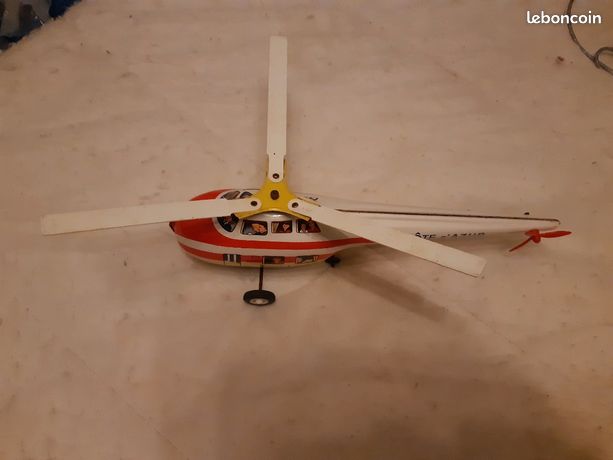 Jouet , Jouet Joustra , Deux Avions En Tole à Friction