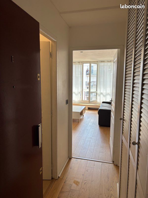 Appartement 1 pièce 28 m² · à Paris · 28 m² · 252 000 €