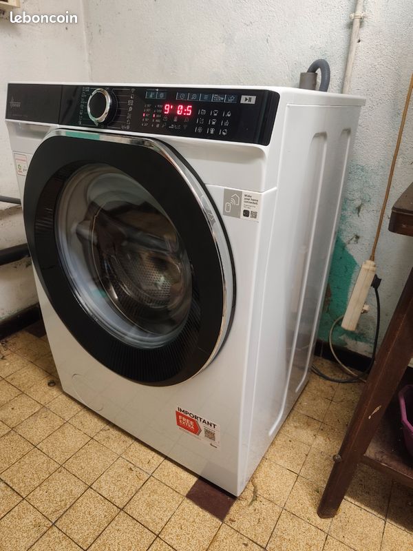 Cause achat 12kgs Lave linge 10 kgs état neuf connecté (image 3)