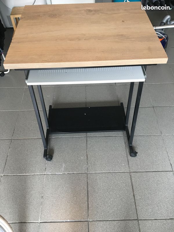 Bureau ordinateur (image 1)