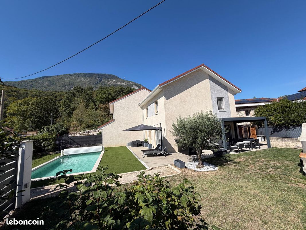 Maison 5 pièces 106 m² · à Sassenage · 106 m² · 490 000 €