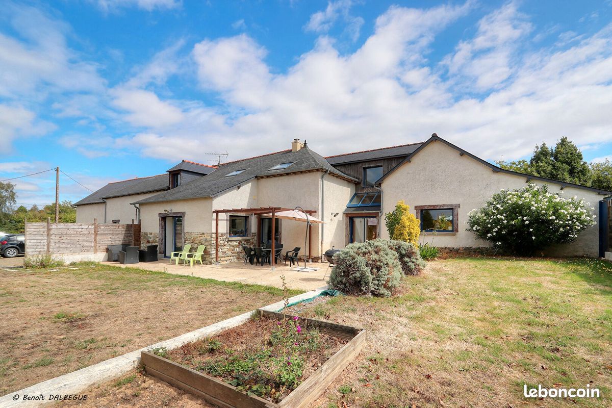 Maison 8 pièces 220 m² · à Pacé · 220 m² · 699 900 €