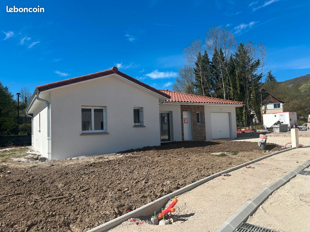 Maison 4 pièces 87 m² · à Villebois · 87 m² · 274 000 €