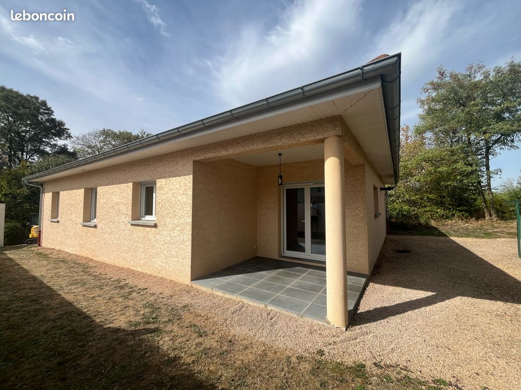 Maison 5 pièces 92 m² · à Montagnat · 92 m² · 1 115 €/mois